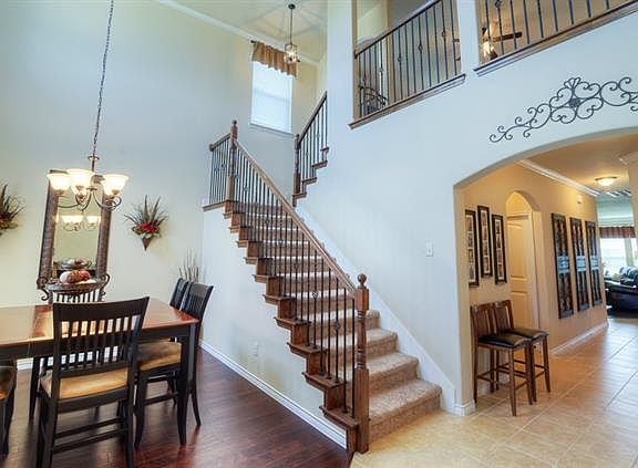 3rd image of 900 Westmoreland Dr