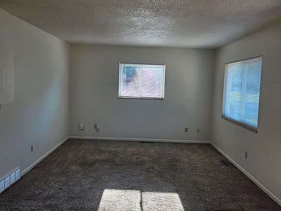 5th image of 1047-1049 Alta St