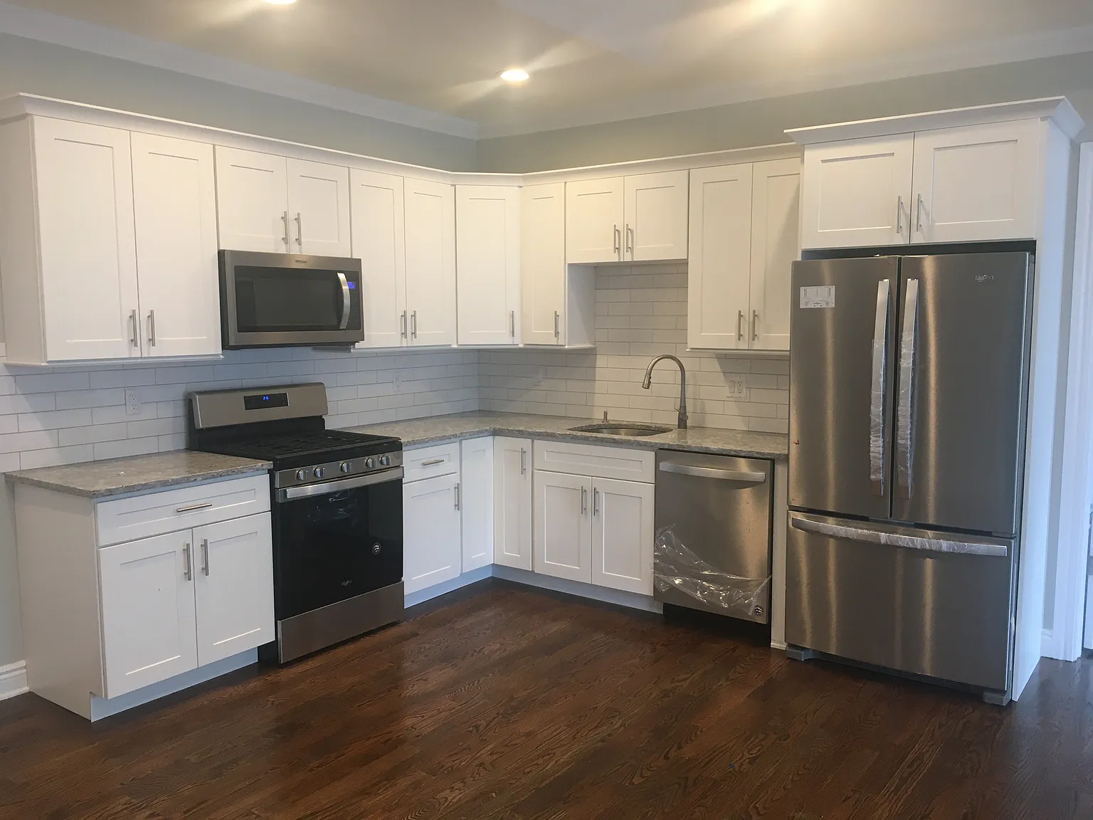 1 bed, $2,695 — Photo 4
