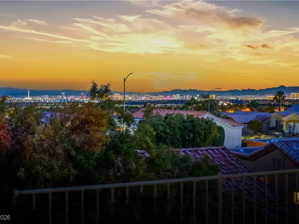 2216 Sierra Heights Dr, Las Vegas, NV 89134