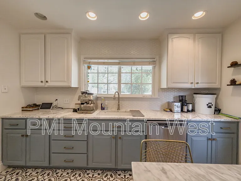 2122 S 1800 E — Photo 34