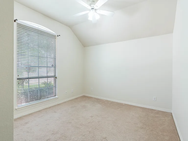 11990 Cobblestone Dr — Photo 6