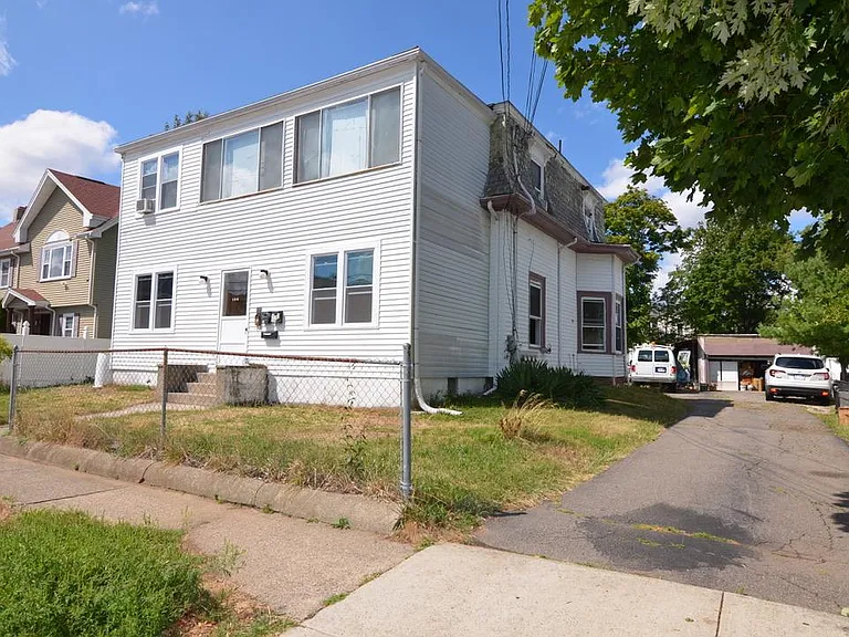156 Billings St #1 — Photo 21