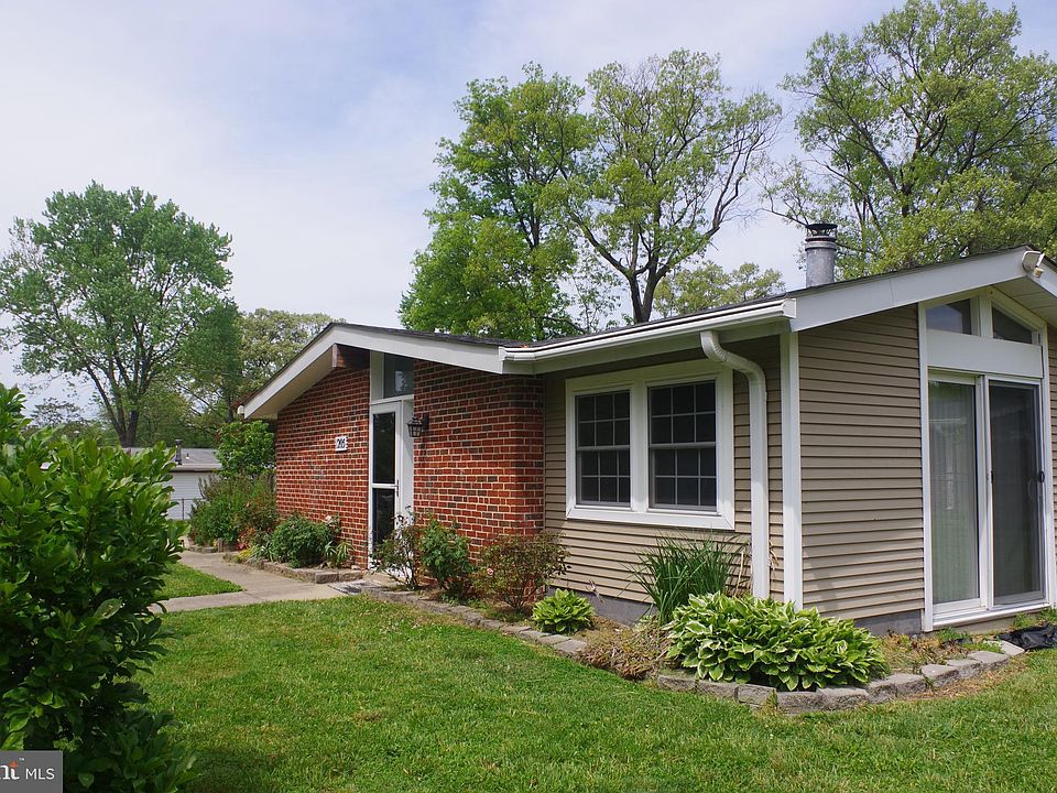 1st image of 1205 Nottingham Dr