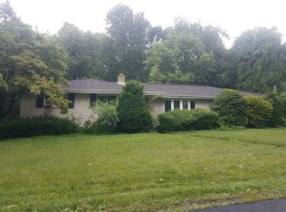4621 Beagle Dr, Walnutport, PA 18088