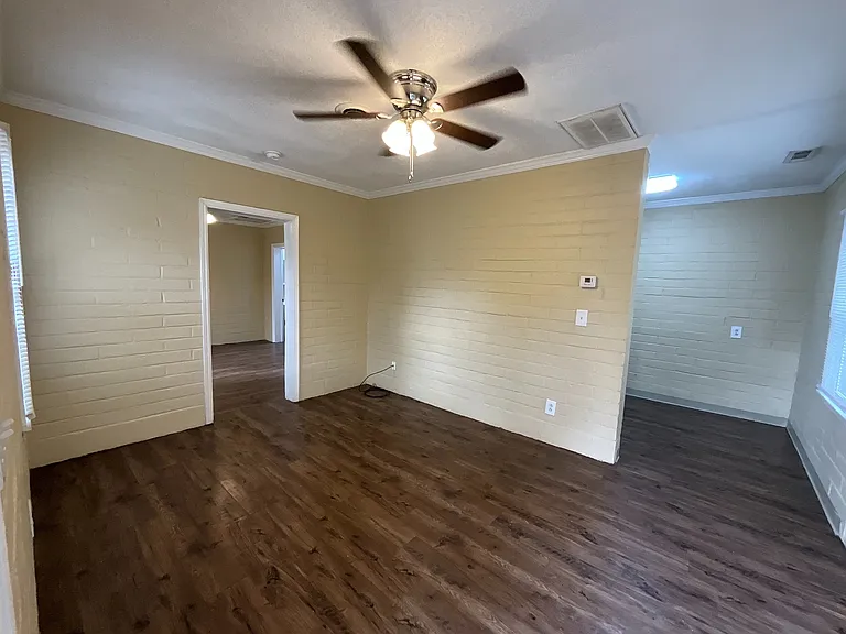 Cottage- Living Room