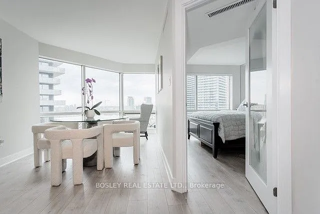 1001 Bay St #2219 — Photo 5