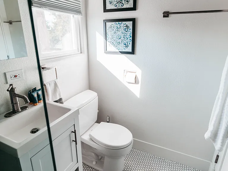 4129 Vermont St — Photo 17