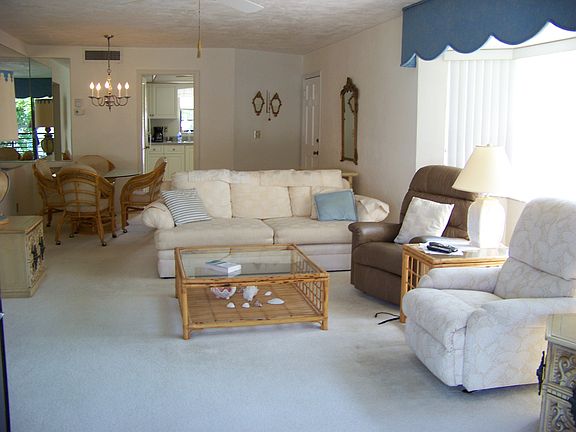 2nd image of 755 Saturn St APT B201