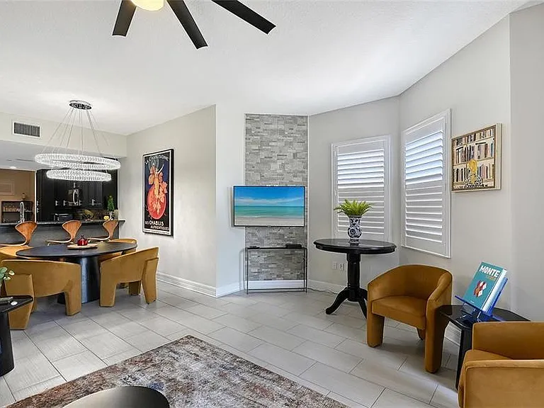 1921 Monte Carlo Dr #302 — Photo 8