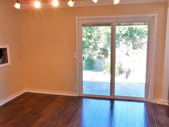 5th image of 2692 Canyon Crest Dr