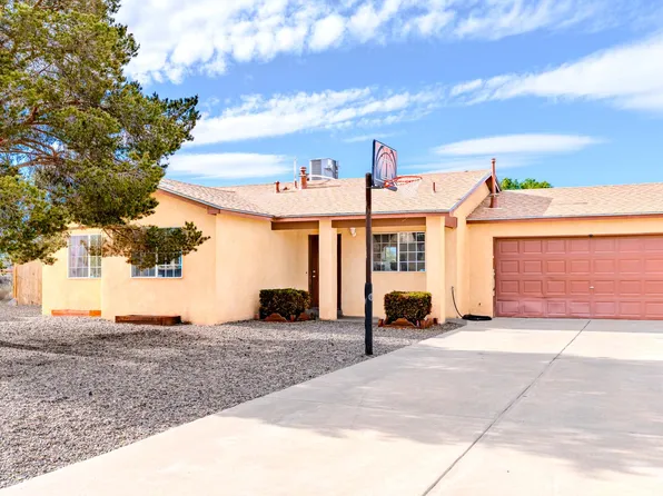 11 Rodgers Dr, Los Lunas, NM 87031