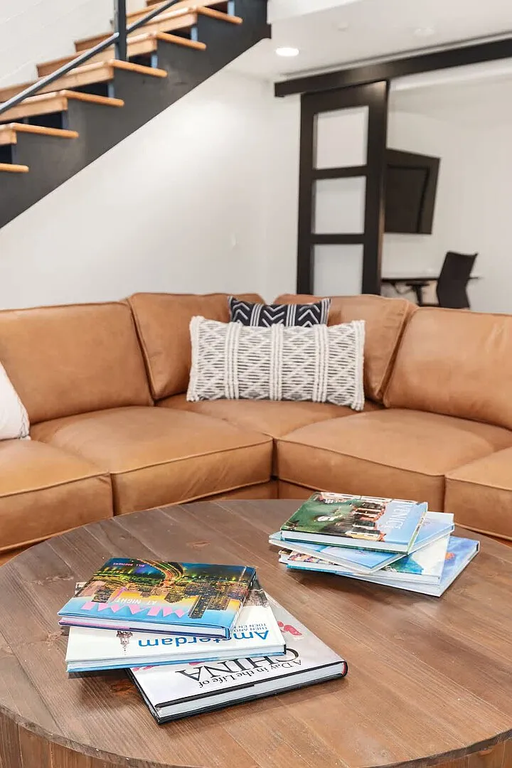 Lehigh Suite - Urban Sanctuary Luxury Stay with Private Parking — Photo 4