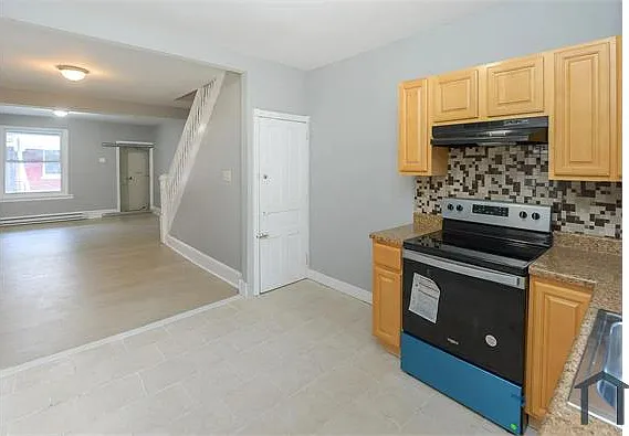 532 N Paxon St — Photo 5