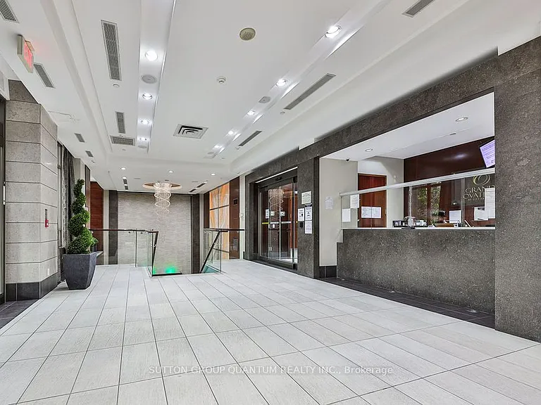 310 Burnhamthorpe Rd W #1602 — Photo 5