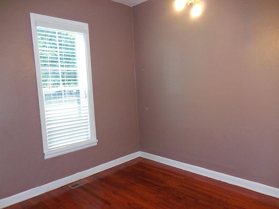5th image of 266 S Lincoln St