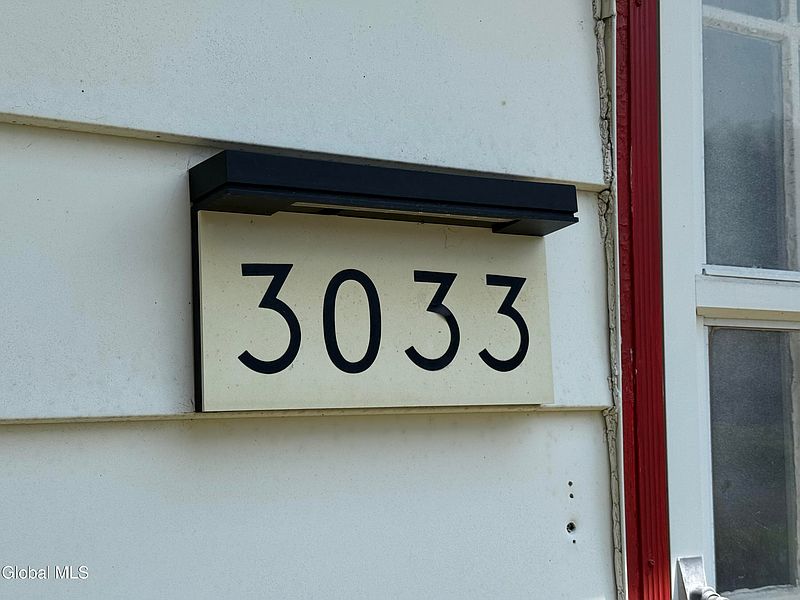 4th image of 3033 Sunset Lane
