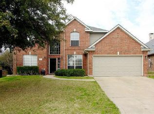 6954 Mesa Dr, Fort Worth, TX 76132