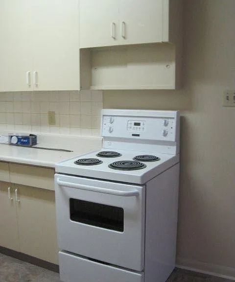 635 Watt St #5 — Photo 3