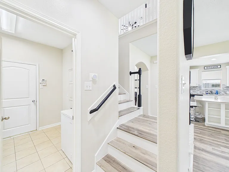 9426 Russeff Field Ln — Photo 20