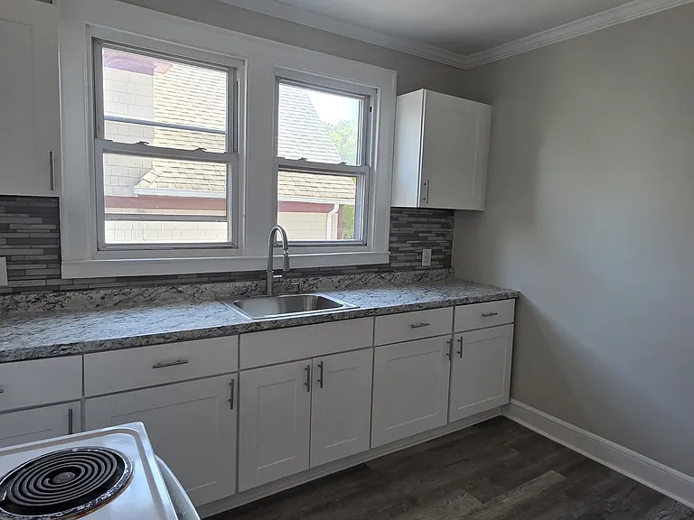 312 Huntington St #3 — Photo 4