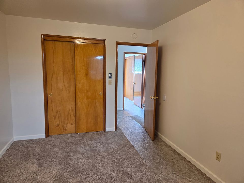 Bedroom #1