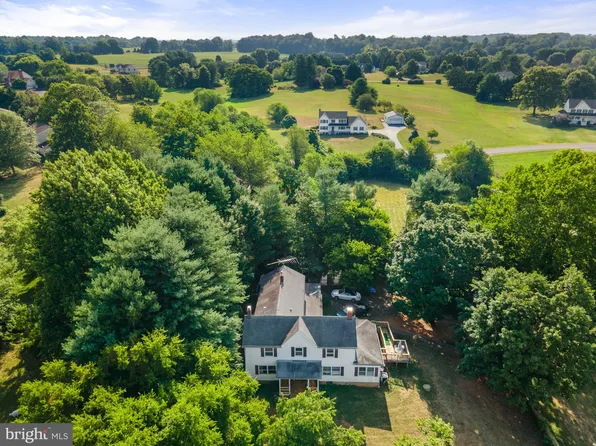 9882 Cobblestone Dr, Warrenton, VA 20186