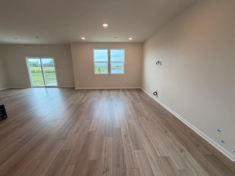 3828 Sterling Dr — Photo 3