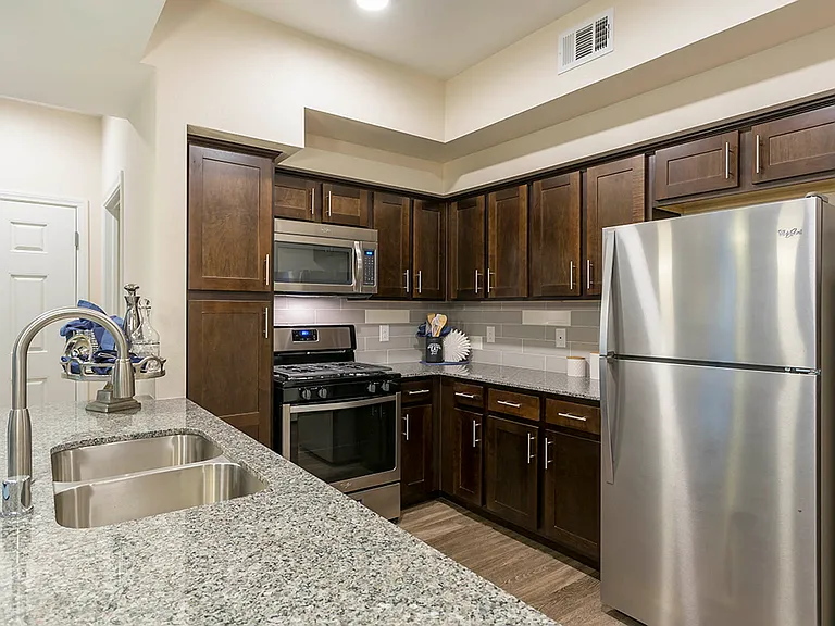 B2 1175 SQ FT 2 Bed 2 Bath