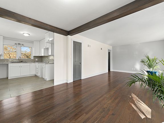2nd image of 9914 Wheeling Ave