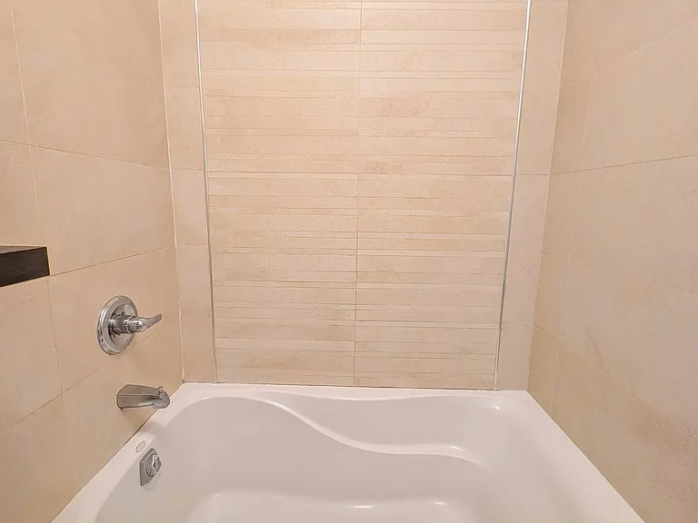 291 Devoe St #3B — Photo 11