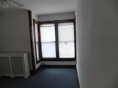 Building Photo 3