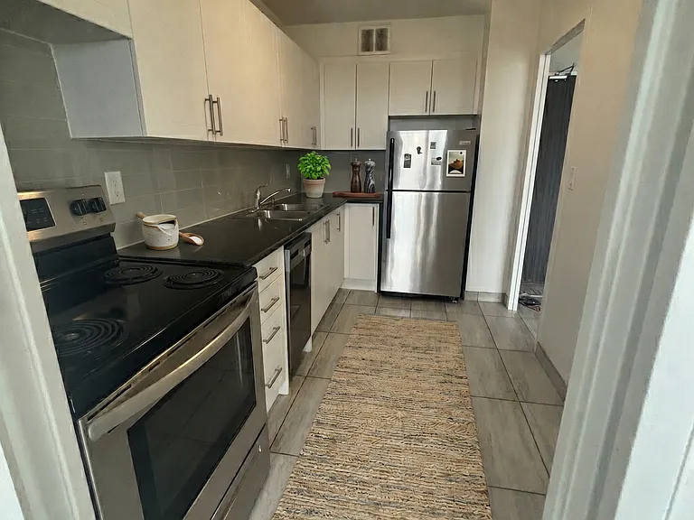 10 Ruddington Dr — Photo 8