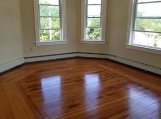 99 Roberts St #3F, Woonsocket, RI 02895