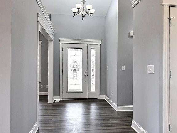 2nd image of 8402 W 101st Pl