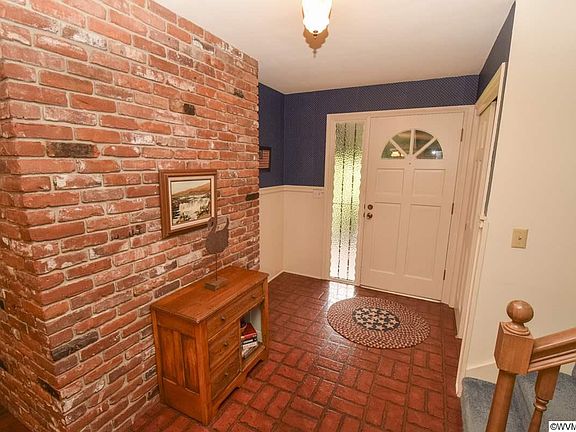 4th image of 517 W Hills Way NW