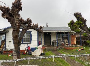 10916 Santa Rosa Ave, Lamont, CA 93241