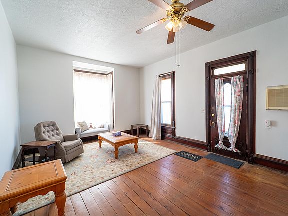 4th image of 110 N Cana St