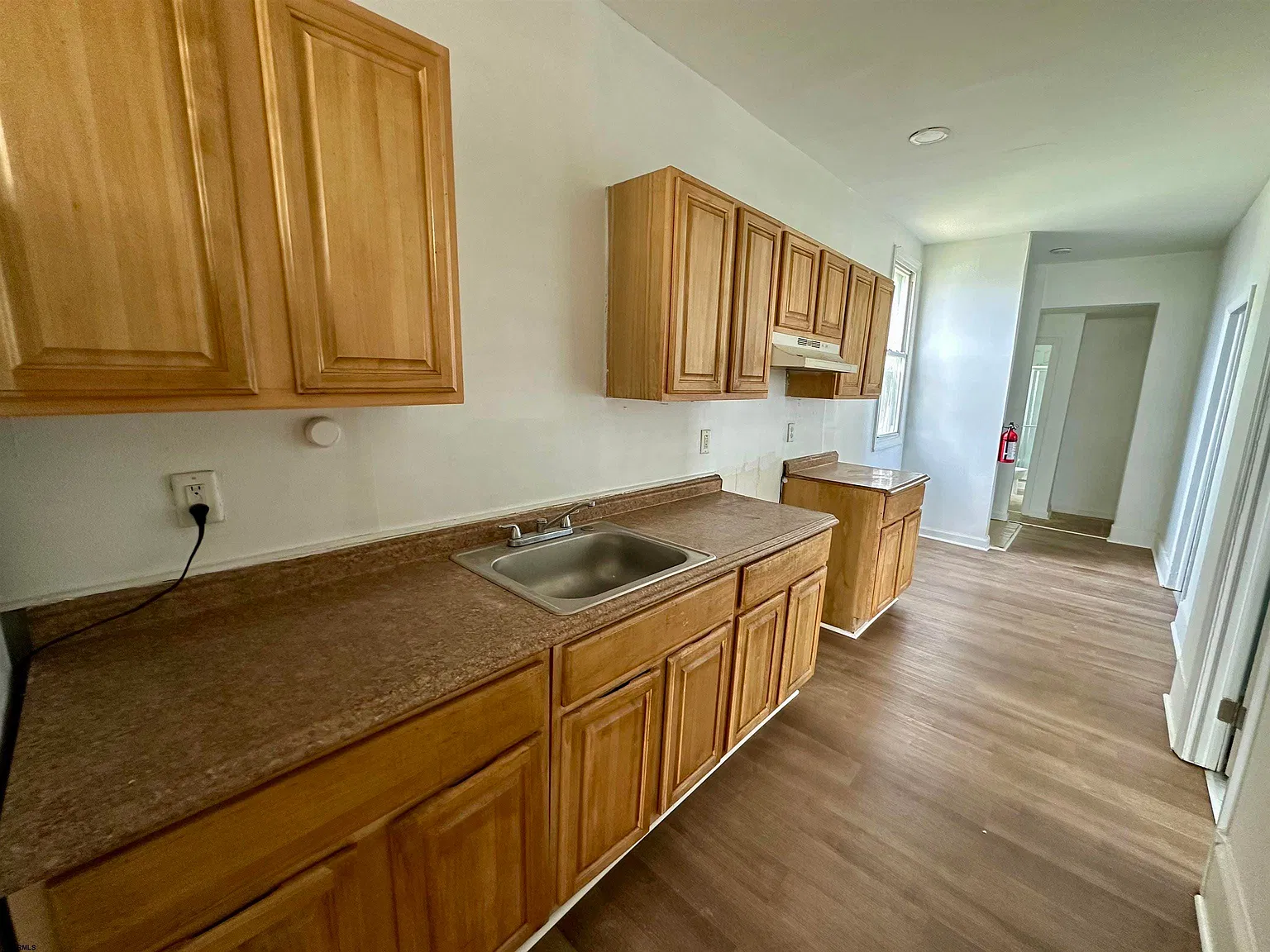 4 bed, 2.0 bath, $2,500 — Photo 4