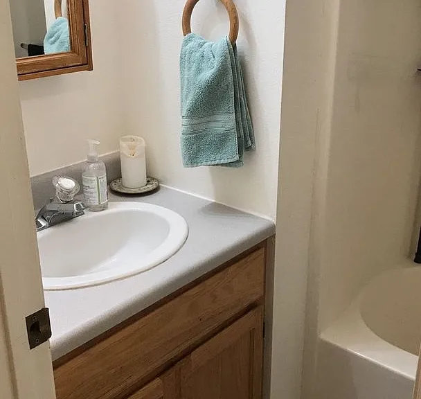 105 Alberta Ct — Photo 12