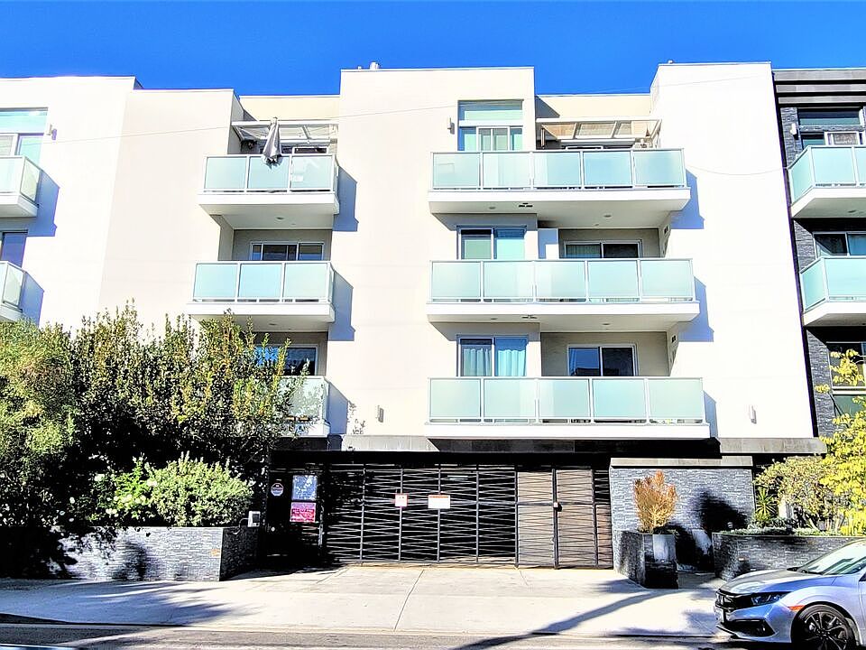 1st image of 7133 Hawthorn Ave APT 302