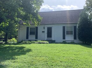 3914 Brownlee Rd, Saint Matthews, KY 40207