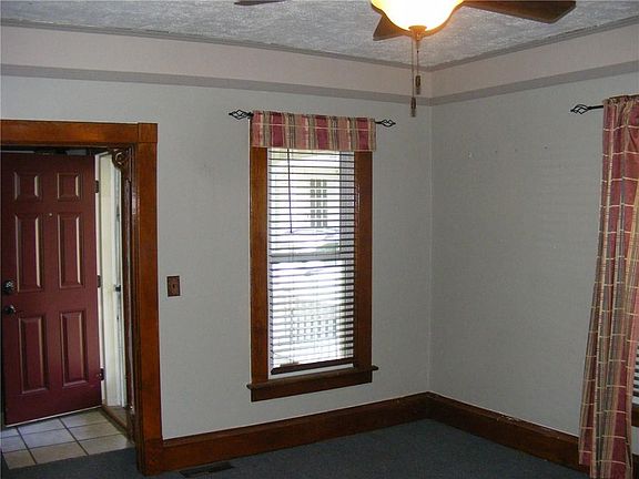 4th image of 750 Alden St