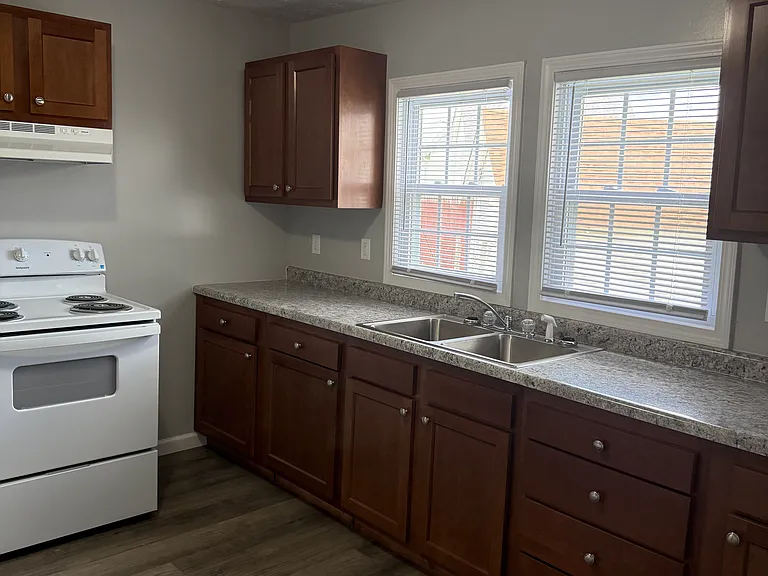 727 Quesada St — Photo 11