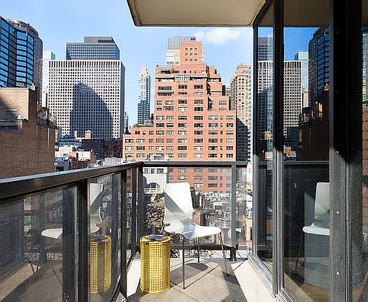 5th image of 255 E 49th St #10A