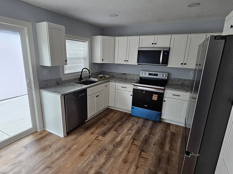 13726 Cypress Ave — Photo 7