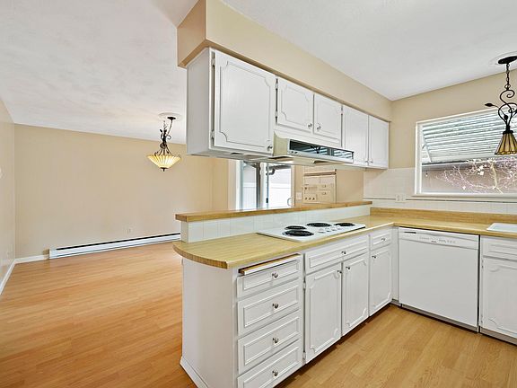4th image of 12515 N Fairwood Dr APT 2