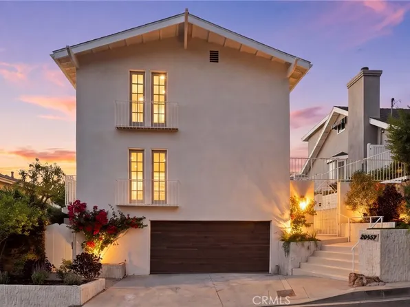 20967 Bandera St, Woodland Hills, CA 91364