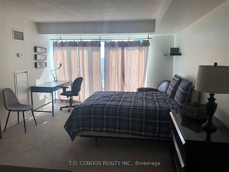 210 Victoria St #3210 — Photo 6
