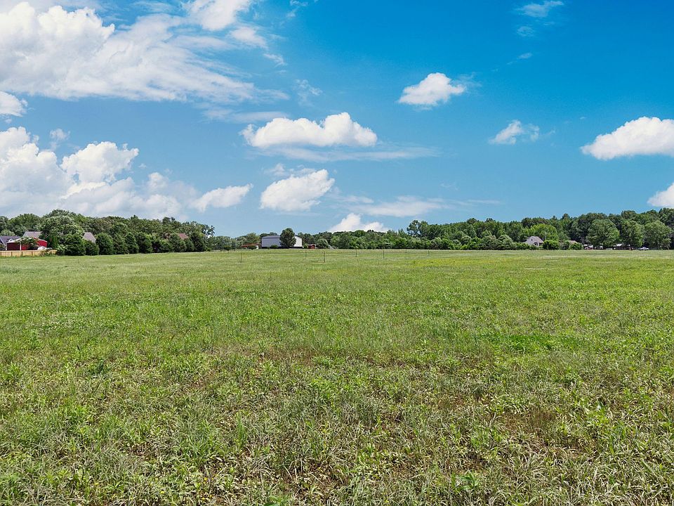 2nd image of 7727 Boyles Rd